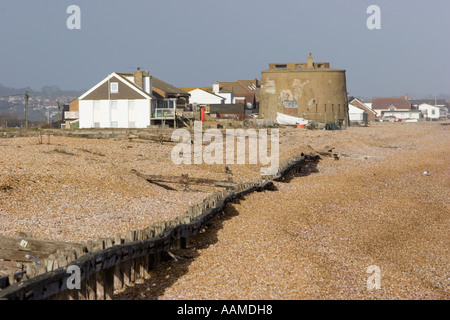 Martello-Turm auf der Küste von East Sussex als Verteidigung gegen die Invasion von Napoleon und die französische Armee gebaut Stockfoto