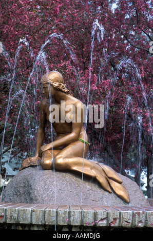 KIMBALLTON IA MEERJUNGFRAU SKULPTUREN UND BRUNNEN Stockfoto