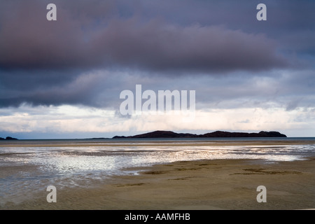 UK Schottland Western Isles Outer Hebrides Barra Traigh Mhor Strand bei Sonnenuntergang Stockfoto