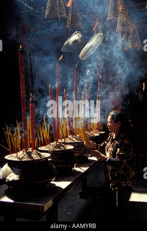 Räucherwerk in Chua Quan am Pagode, Ho Chi Minh Stadt, Vietnam Stockfoto