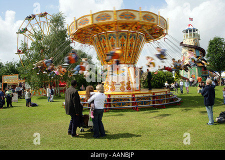 Merry Go round Reiten an der Suffolk landwirtschaftliche Show, England, UK. Stockfoto