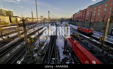 Eisenbahn in der Nähe von Bahnhof Hauptbahnhof, München, Bayern Stockfoto