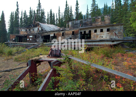 Reste der Norcom Raddampfer, Shipyard Island in der Nähe von Hotalinqua, Yukon River, Yukon, Kanada Stockfoto