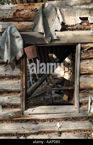 Bleibt der Blockhütten am Ericksons Woodcamp, Yukon River, Yukon, Kanada Stockfoto