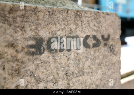 BANKSY Tag an Wand in der Nähe von Houses of Parliament, London, England Stockfoto