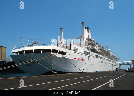 Thomson Spirit Kreuzfahrtschiff in Palermo am Hafen an einem Tag besuchen Stockfoto