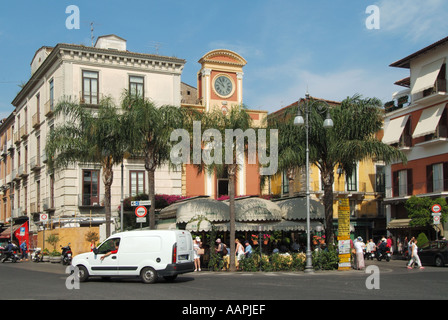 Sorrento Resort Ortszentrum Tasso Square Datenverkehr Pflaster bars Stockfoto