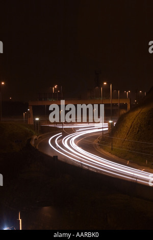 M62 M1 Kreuzung nachts Leeds, West Yorkshire Stockfoto