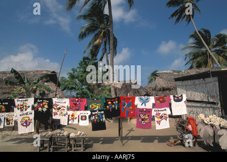 Panama San Blas Inseln Cuna Indianer Molas zum Verkauf touristische Souvenirs einkaufen Panama Nationalsymbol Stockfoto