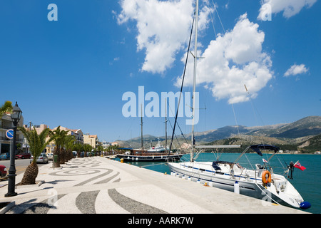 Hafen und Strandpromenade, Argostoli, Kefalonia, Ionische Inseln, Griechenland Stockfoto
