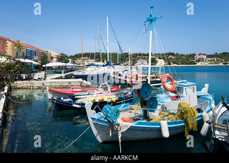 Hafen, Fiskardo, Kefalonia, Ionische Inseln, Griechenland Stockfoto