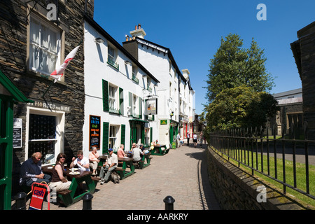 Die Stags Head Pub, Bowness Dorfzentrum, Lake Windermere, Lake District National Park, Cumbria, England, UK Stockfoto