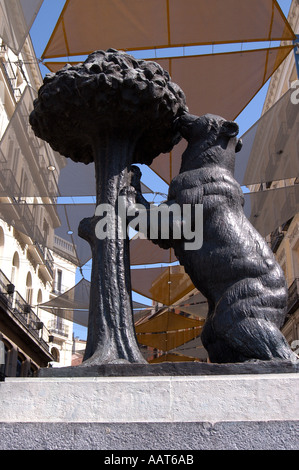 Nahaufnahme der Statue El Oso und El Madrono Plaza Puerta del Sol Madrid Spanien EU Europa Stockfoto