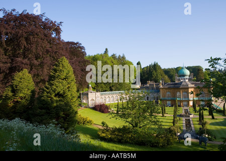 Sezincote Moreton in Marsh Gloucestershire UK Peake exotischen orientalischen Wassergarten mit indischen Stilhaus Stockfoto