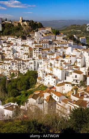 Casares ein weisses Dorf in Andalusien in der Nähe von Estepona Spanien Stockfoto