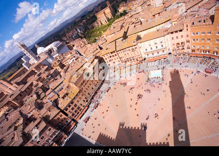 Siena Panorama Panorama der Duomo Kathedrale Campanile Glockenturm und die Stadt vom Torre del Mangia Tuscany Italien Europa Stockfoto