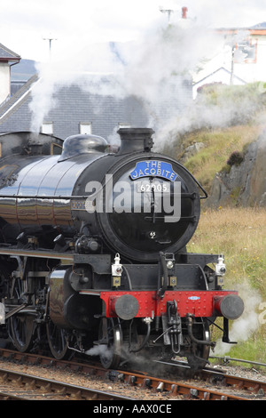 Der Jacobite Dampfzug Dämpfen in Mallaig Bahnhof Schottland Reisen nach Fort William Stockfoto