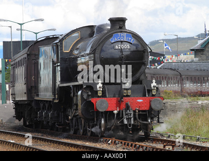 Der Jacobite Dampfzug Dämpfen in Mallaig Bahnhof Schottland Reisen nach Fort William Stockfoto