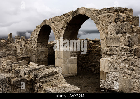 Steinbögen Überreste eines alten Gebäudes an römische Agora der archäologische Ort von Kourion Zypern Stockfoto