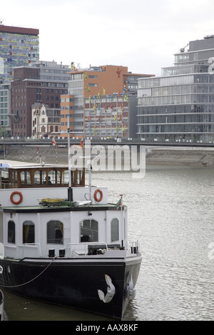 Neuer Zollhof Medienhafen, Düsseldorf, Deutschland, entworfen von Frank Gehry, Düsseldorf, Düsseldorf Stockfoto