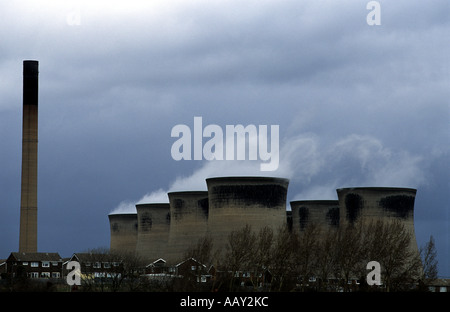 Ferrybridge Kohle-Kraftwerk in Knottingley, West Yorkshire, Großbritannien. Stockfoto