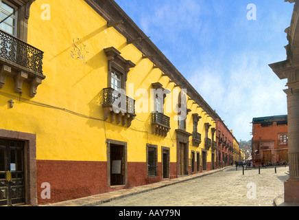 San Miguel de Allende Jardin (Stadtplatz), Mexiko, Calle Correo Straße, Hotels und Shop, spanische Kolonialarchitektur Stockfoto