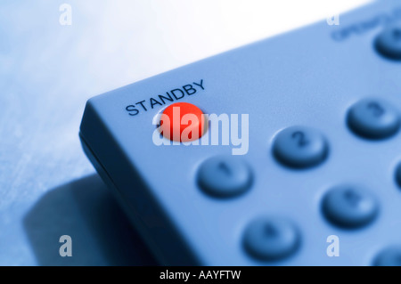 Standby-Taste auf der Fernbedienung des Fernsehers Stockfoto