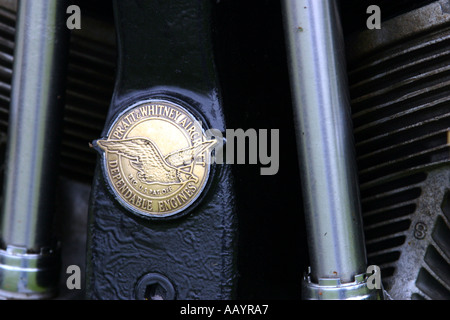 Nahaufnahme von Hersteller-Abzeichen auf einem Pratt and Whitney Sternmotor mit einer Boeing Stearman Doppeldecker Stockfoto