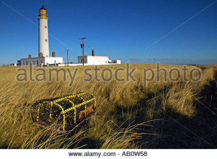 Barns Ness Leuchtturm in der Nähe von Dunbar, Schottland. Barns Ness Lighthouse ist nicht mehr in Betrieb und wurde im Oktober 2005 deaktiviert. Stockfoto