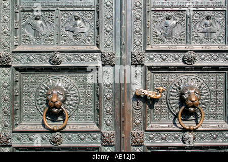 Köln Kathedrale St. Peters Main Portal Nordrhein Westfalen Deutschland Stockfoto