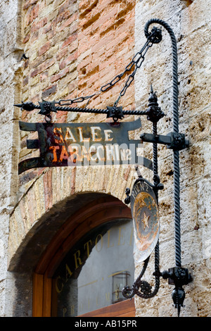 Schmiedeeisen Zeichen San Gimignano Tuscany Italien, Europa, EU Stockfoto