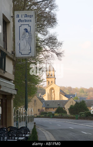 Zeichen der Ange Gardien Taverne in der Nähe von der Abbaye wird Kloster Orval Belgien (jetzt modernisiert) Stockfoto