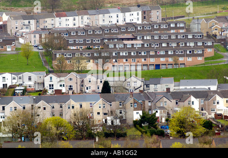 Traditonal terrassierten und moderne Häuser in Ebbw Vale oder Gwent South Wales UK