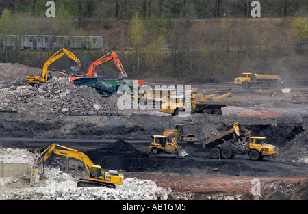 Website der ehemaligen Corus Stahlwerke in Ebbw Vale oder Gwent South Wales UK zurückgefordert werden Stockfoto
