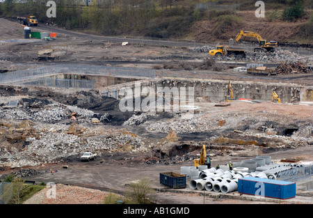 Website der ehemaligen Corus Stahlwerke in Ebbw Vale oder Gwent South Wales UK zurückgefordert werden Stockfoto
