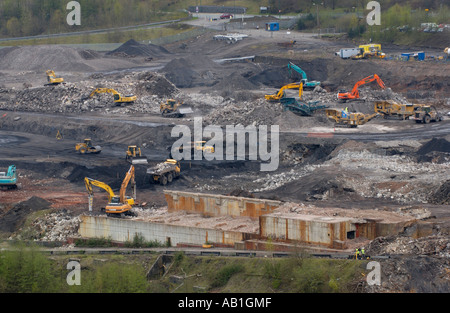 Website der ehemaligen Corus Stahlwerke in Ebbw Vale oder Gwent South Wales UK zurückgefordert werden Stockfoto