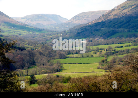 Anzeigen von Vale of Ewyas Monmouthshire South Wales UK in Richtung Llanthony Priorat Stockfoto