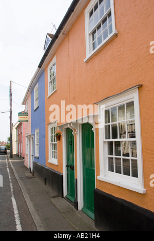 Bunte Häuser im Dorf von Coggeshall Essex UK Stockfoto