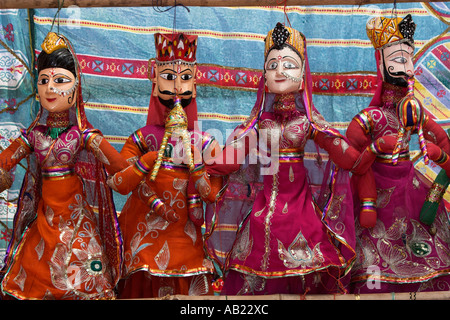 Traditionellen Charakter Puppen zum Verkauf Anjuna Flohmarkt Goa Indien Stockfoto