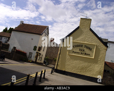 The Three Tuns Inn and Public House in der Grenzstadt Chepstow Monmouthshire South Wales GB UK 2003 Stockfoto