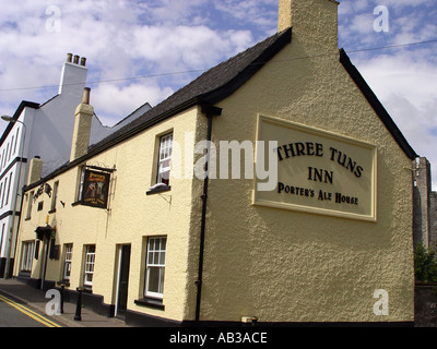 The Three Tuns Inn and Public House in der Grenzstadt Chepstow Monmouthshire South Wales GB UK 2003 Stockfoto