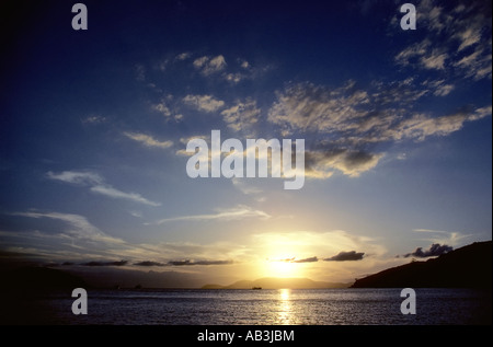 Sonnenuntergang gesehen von Lindaman Island in den Whitsunday Inseln Great Barrier Reef-Queensland-Australien Stockfoto