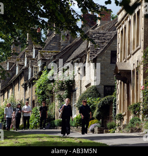 Häuser in den Cotswolds bei Burford Oxfordshire England UK Stockfoto