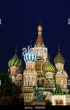 Basilius Kathedrale in der Nacht Stockfoto