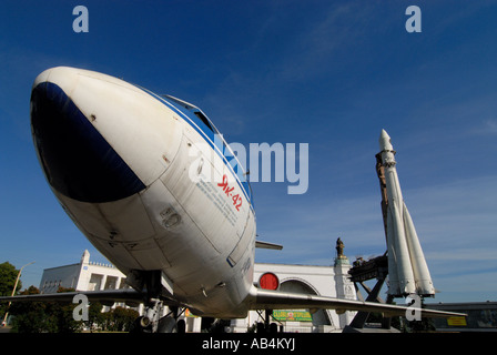 Sowjetische Verkehrsflugzeug, Raum Rakete, VVTs, Moskau Stockfoto