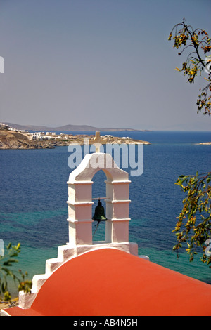 Mykonos Hafen und Kirche Griechenland Stockfoto