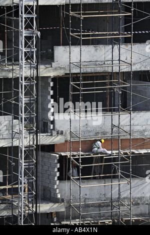 Arbeiter auf Gerüsten, Dubai Stockfoto