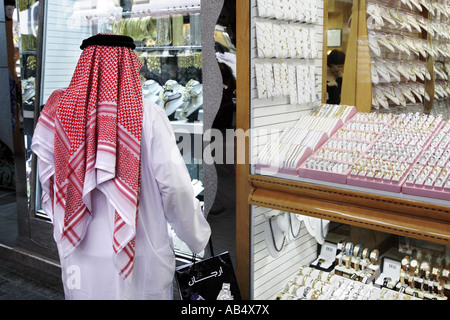 Arabische Mann in den gold Souk, Dubai Stockfoto