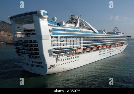 Kreuzfahrtschiff Grand Princess Ankunft in Barcelona, Katalonien, Spanien Stockfoto