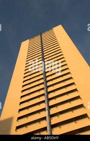 Hochhaus-Rat im Besitz Hochhäuser im Stadtzentrum von Birmingham auf Holloway circus Stockfoto